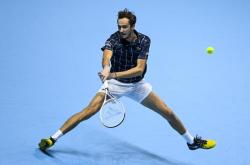 足球直播吧-年终总决赛横扫ATP总决赛，梅德韦杰夫统治全场